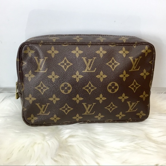 Louis Vuitton Handbags - SOLD—100% Louis Vuitton 1989 Trousse Toilette 23